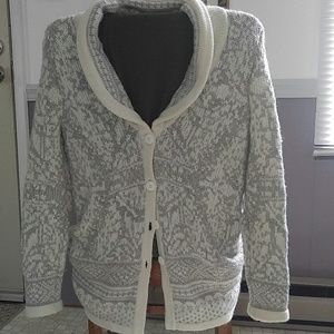 LAST CAll ! Sweater button down Design History